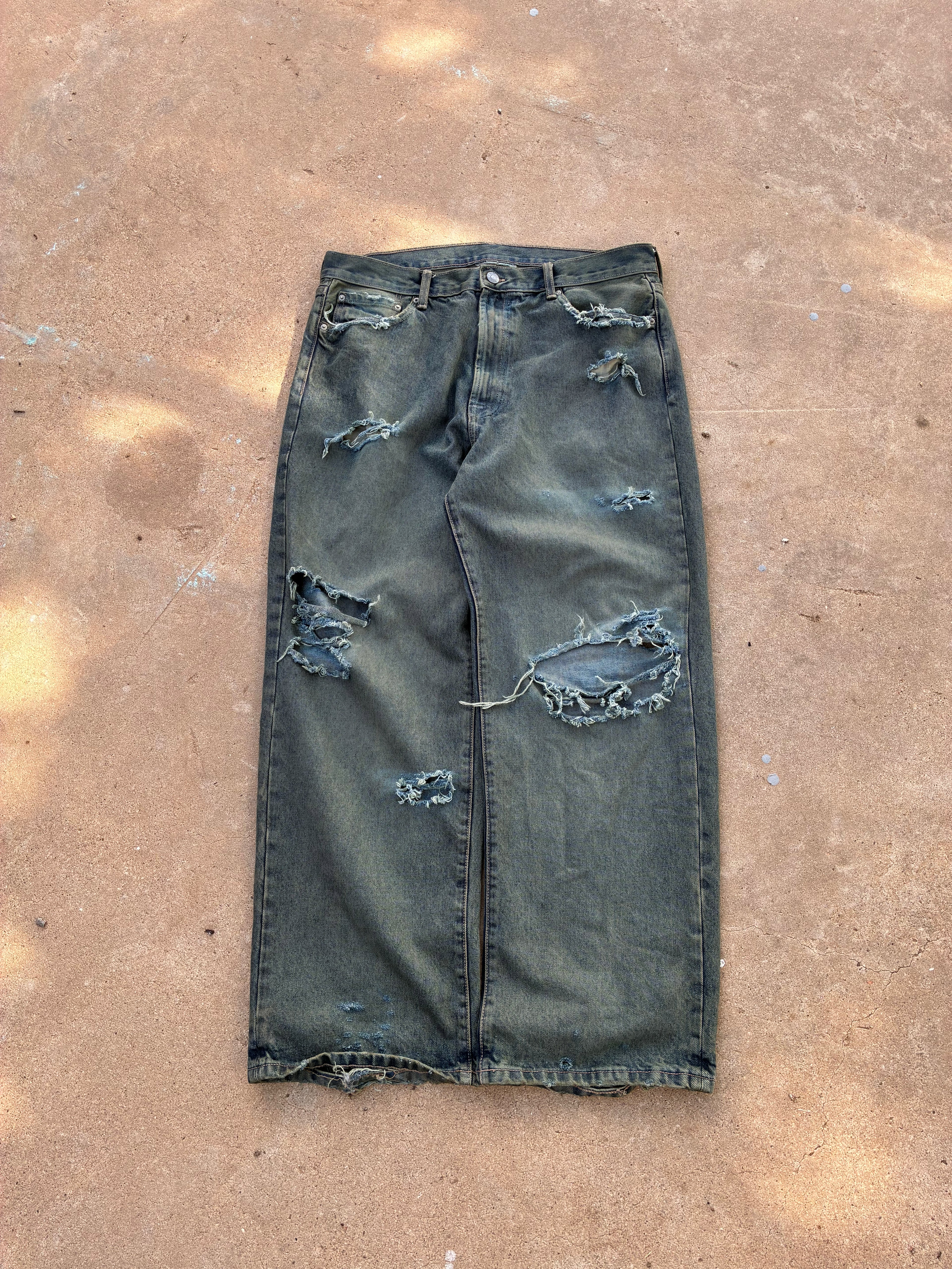 Baggy mud denim