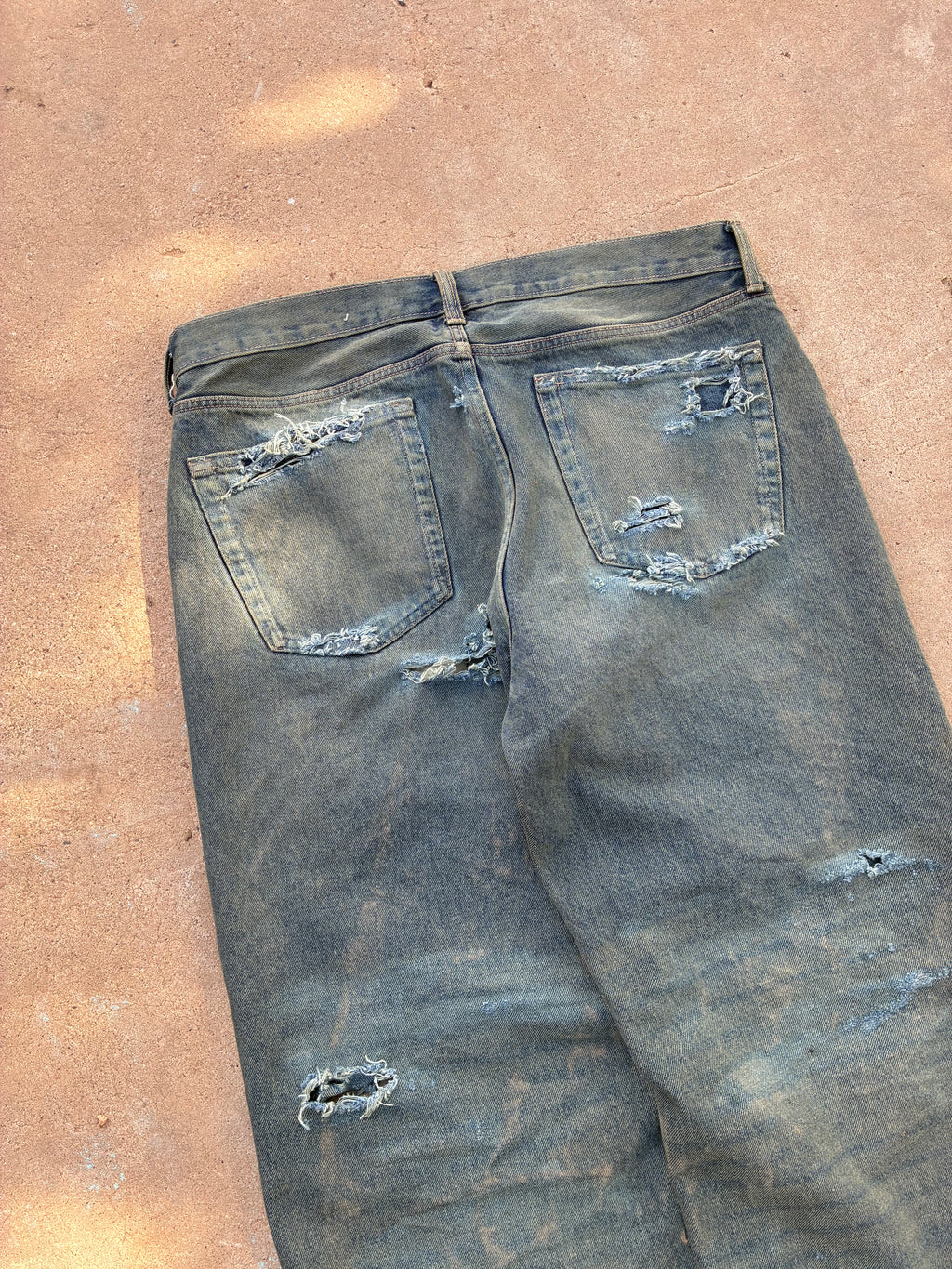 Baggy mud denim